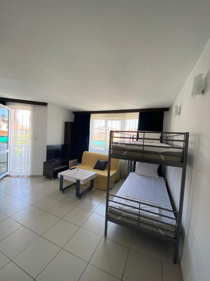 Lilia 2 Family Hotel Primorsko Buitenkant foto