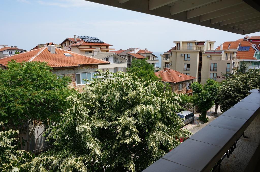 Lilia 2 Family Hotel Primorsko Kamer foto
