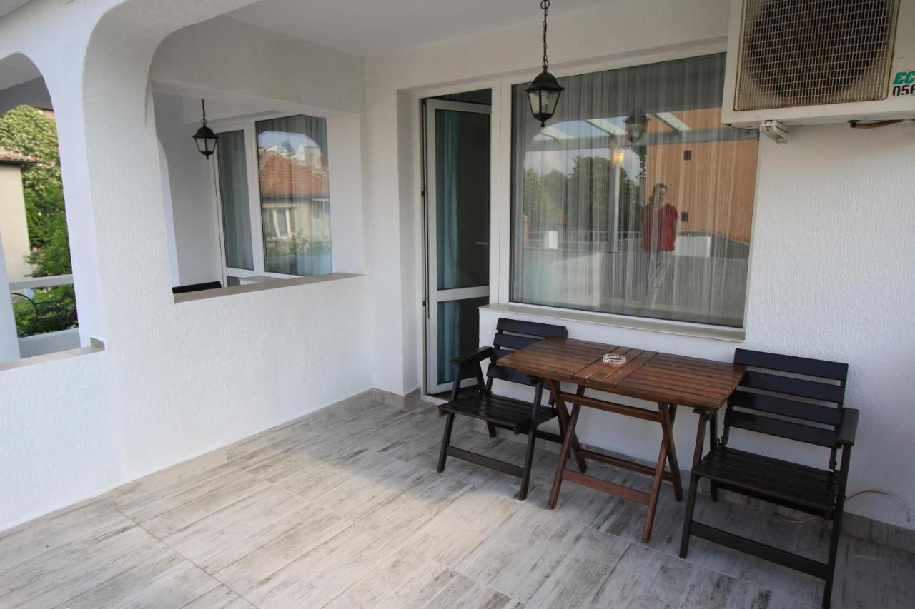 Lilia 2 Family Hotel Primorsko Buitenkant foto